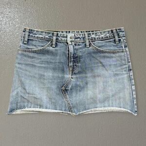 Vintage Y2K Levi’s Cut Off Low Rise Mini Jean Skirt Size 30